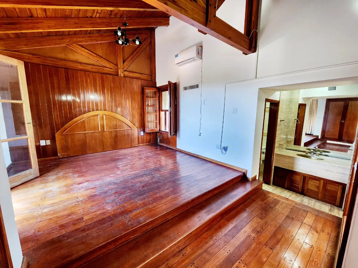 VENTA CASA DE CATEGORIA COSTA AZUL CARLOS PAZ CORDOBA - Imagen ampliada 7