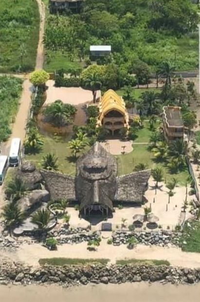 Hotel en venta frente al mar - Imagen ampliada 3