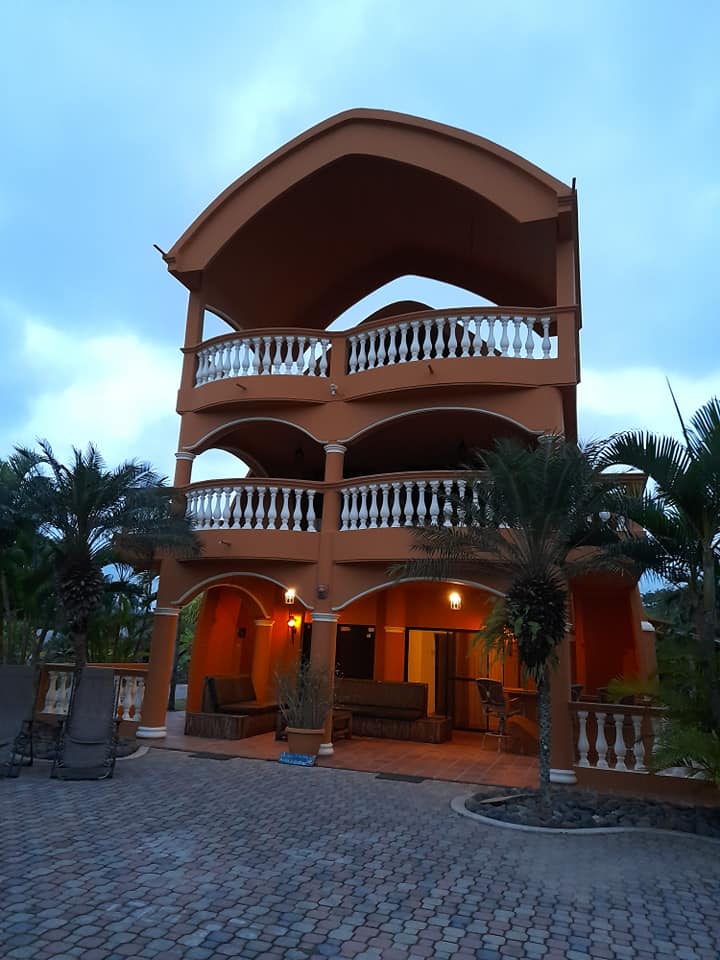 Hotel en venta frente al mar - Imagen ampliada 8