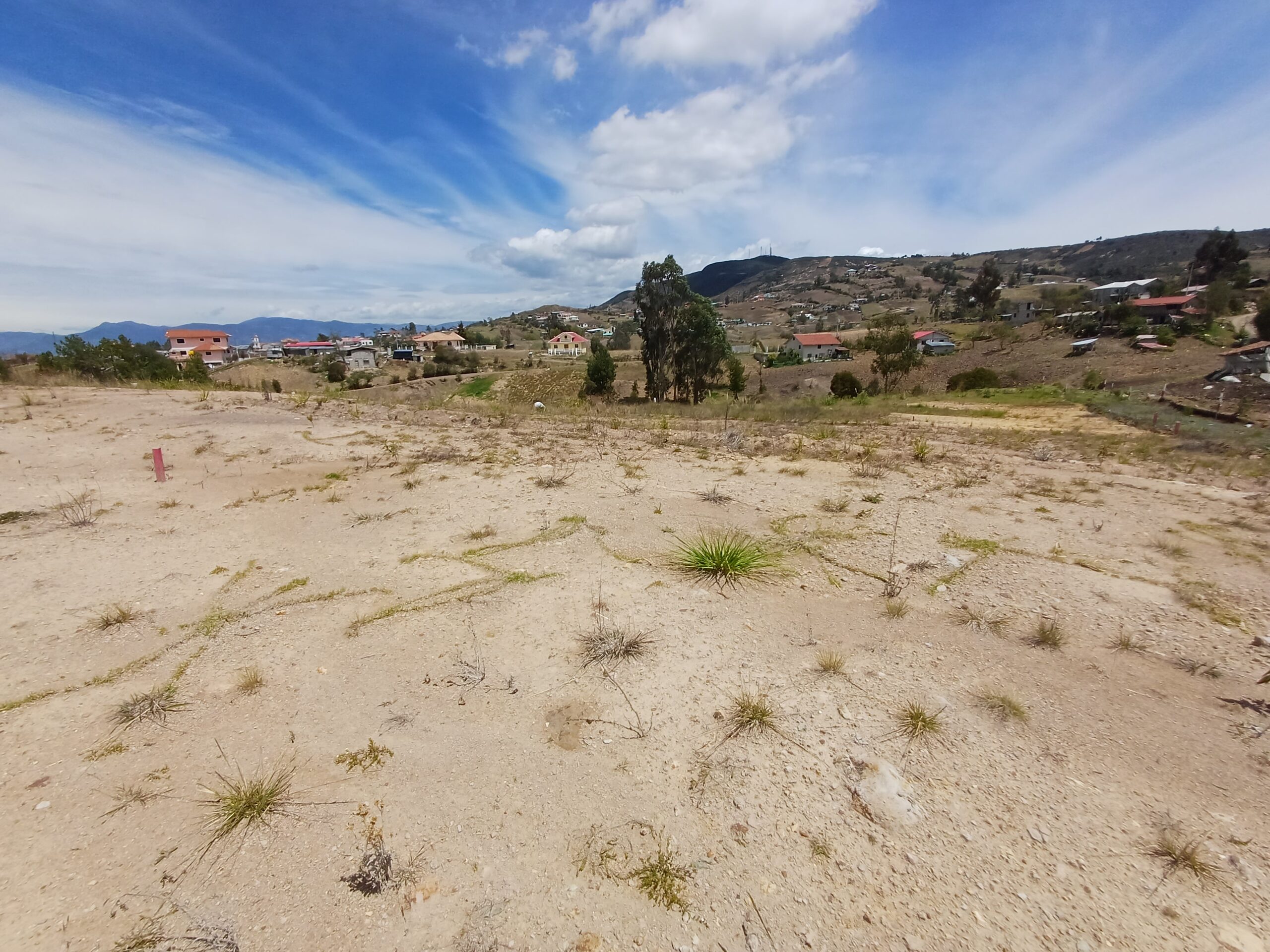 TERRENO EN VENTA Cantón Paute Parroquia San Cristobal - Imagen ampliada 4