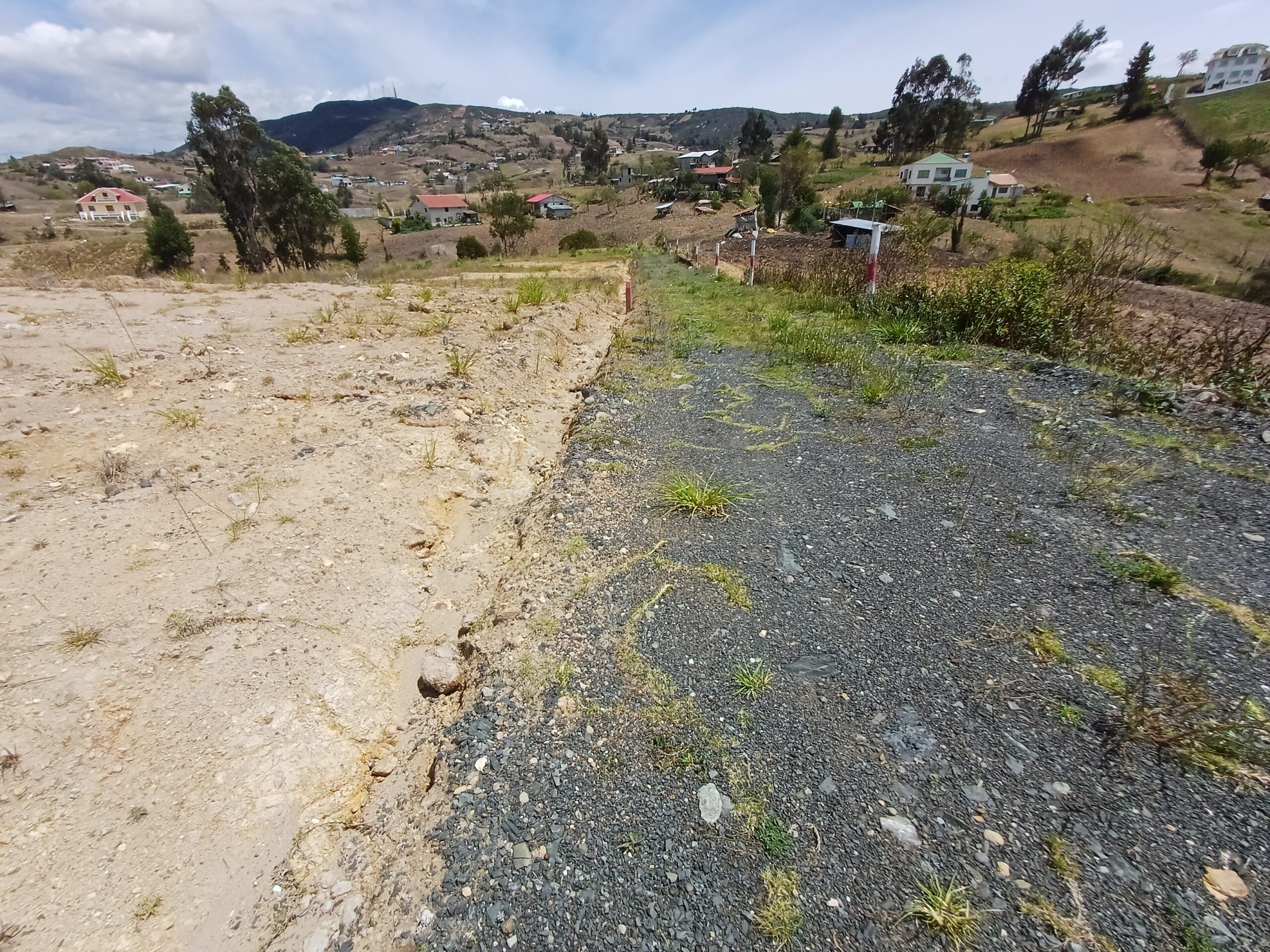 TERRENO EN VENTA Cantón Paute Parroquia San Cristobal - Imagen ampliada 5