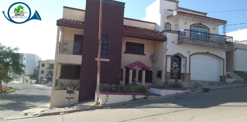 CASA EN VENTA EN MONTEBELLO CULIACÁN SINALOA - Imagen ampliada 1