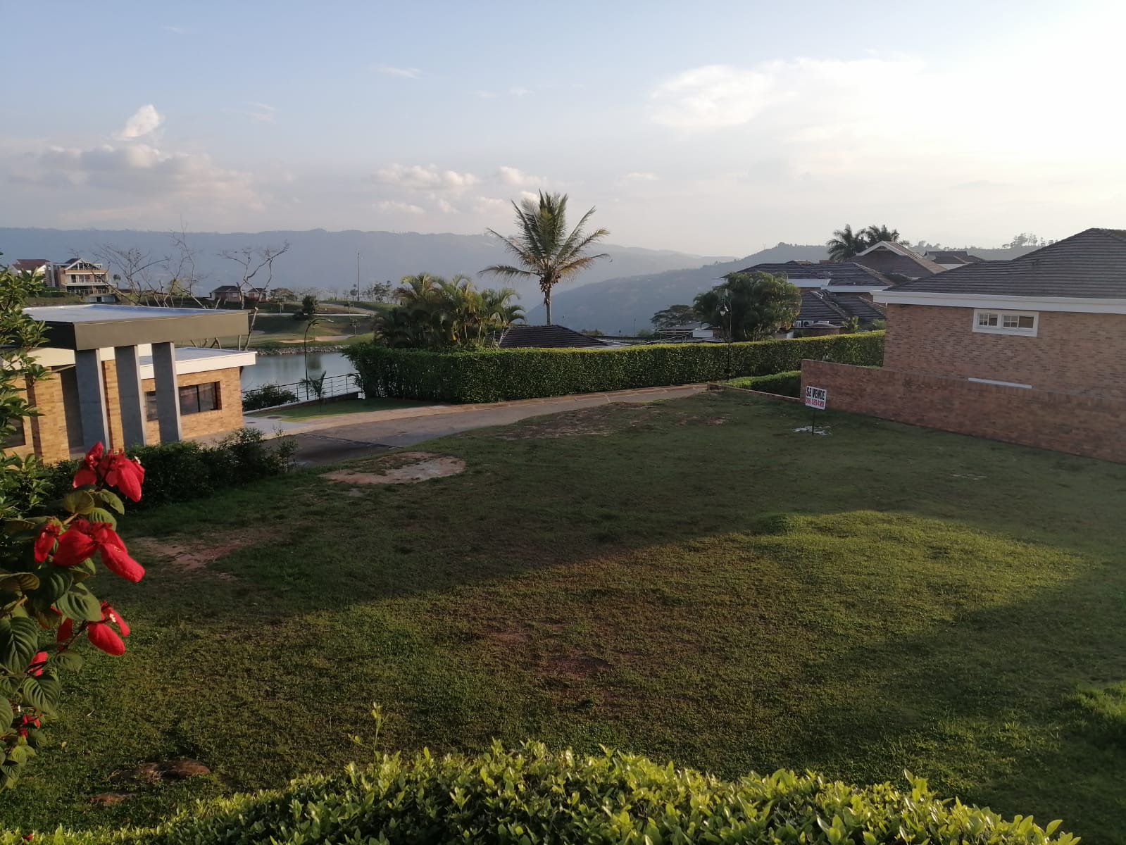 PEÑON DEL LAGORUITOQUE CONDOMINIO - Imagen ampliada 3