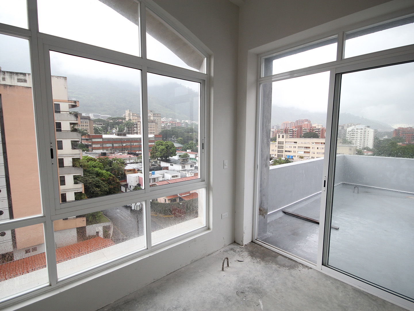 Penthouse a estrenar  Urb Santa Eduviges  Mun Sucre  Edo Miranda  Caracas - Imagen ampliada 8