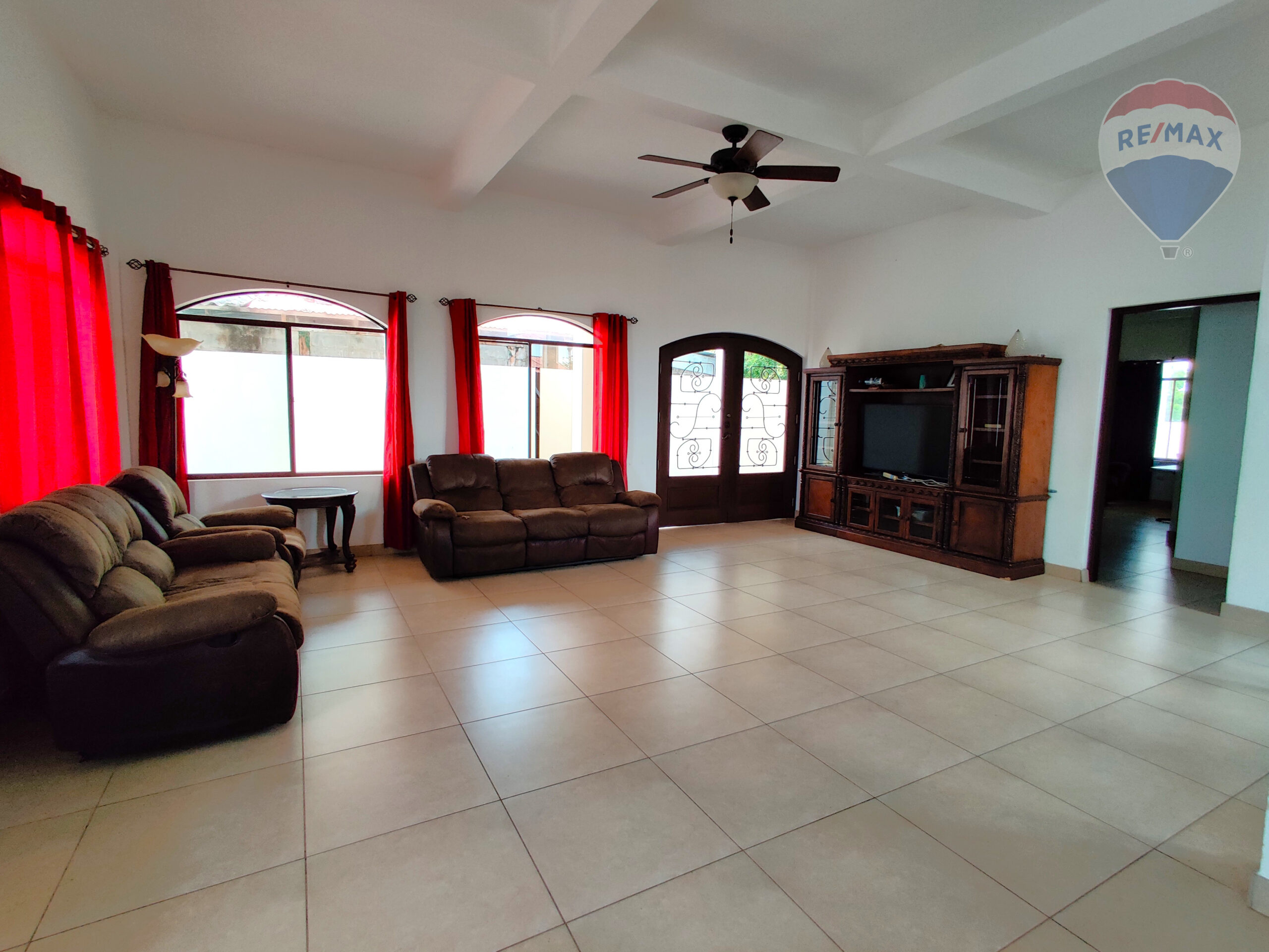 Twostory Beachfront House - Imagen ampliada 7