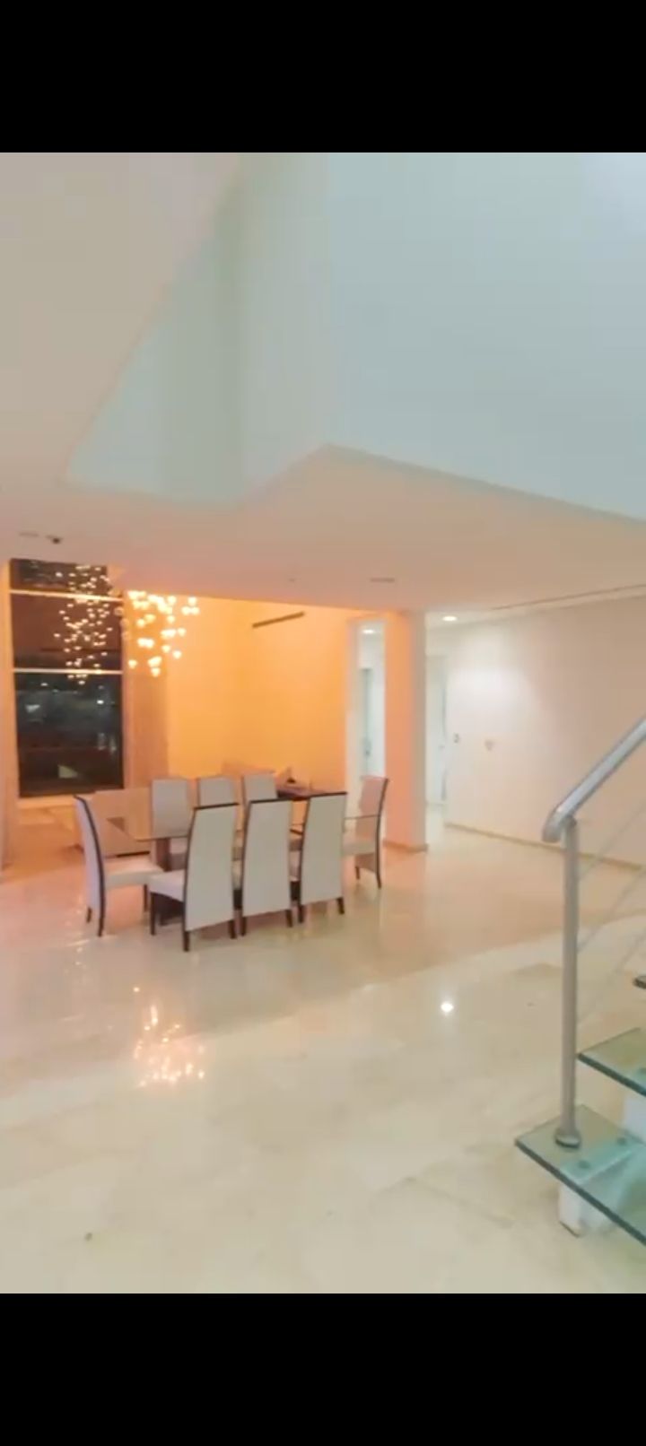Casa en Conjunto Residencial Las Villas Lechería Estado Anzoátegui Venezuela - Imagen ampliada 2