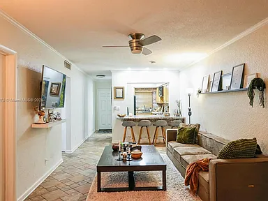 Condo Listo para Mudarse con Patio y Acceso a Piscina en Oakland Park - Imagen ampliada 14