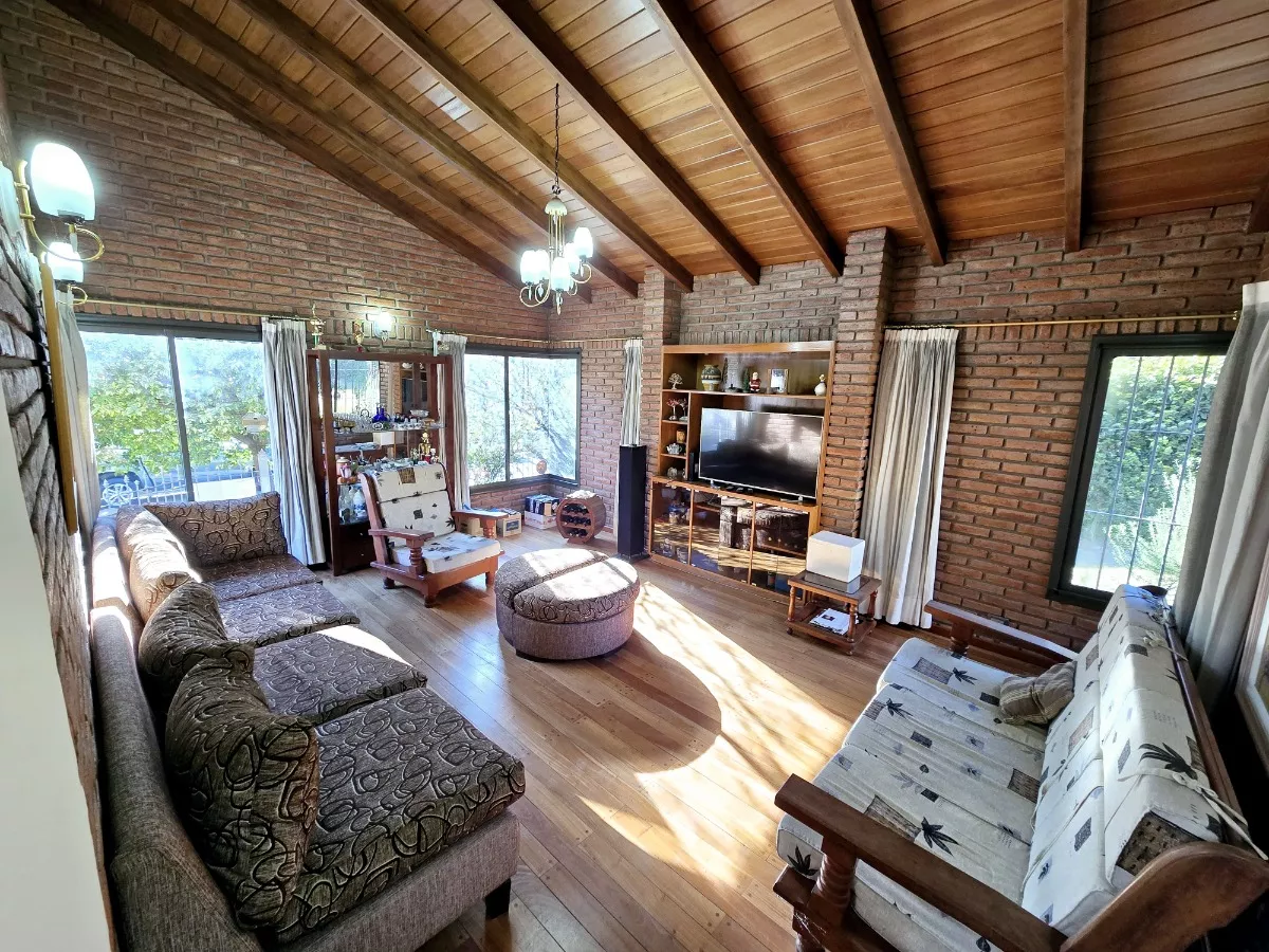 VENTA CASA MIGUEL MUÑOZ CARLOS PAZ CAREGORIA - Imagen ampliada 14