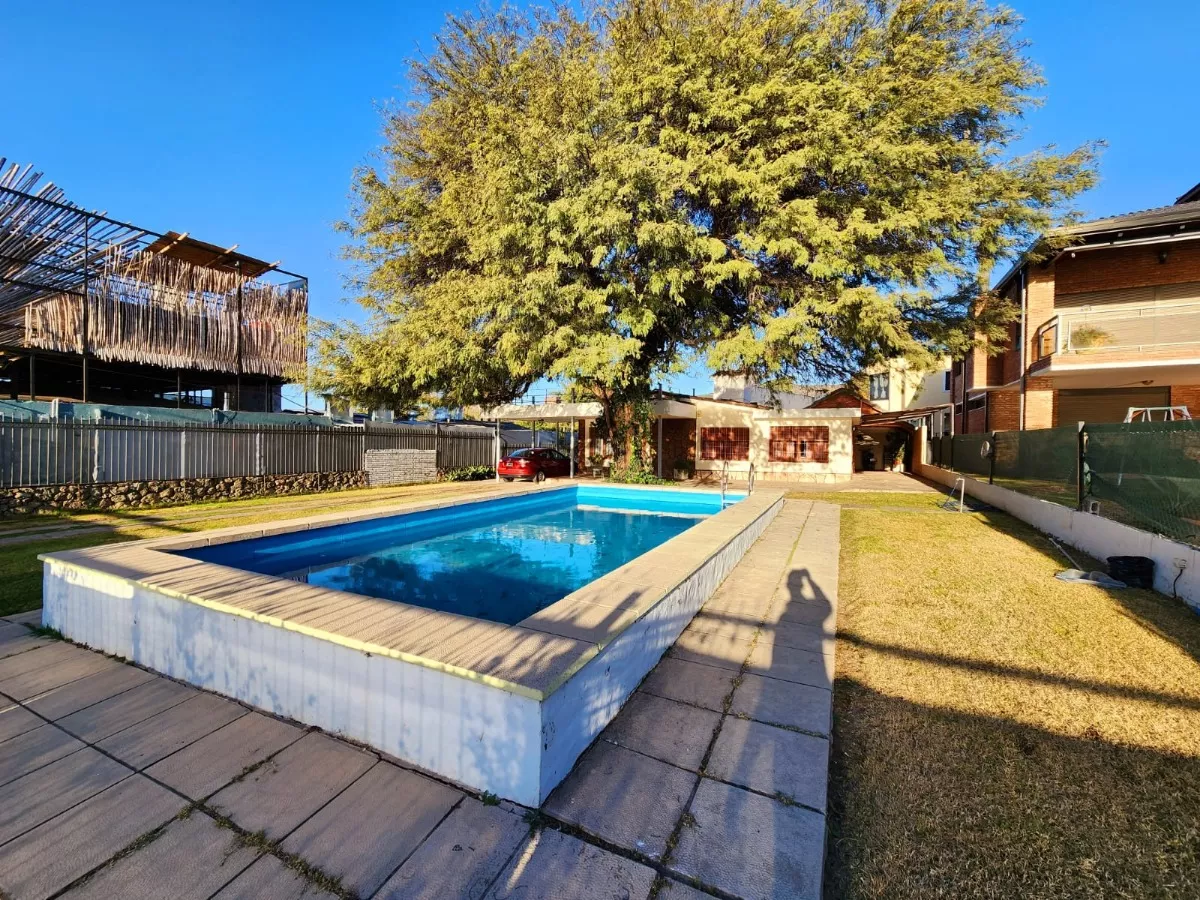 VENTA CASA SOBRE COSTANERA VILLA CARLOS PAZ - Imagen ampliada 10