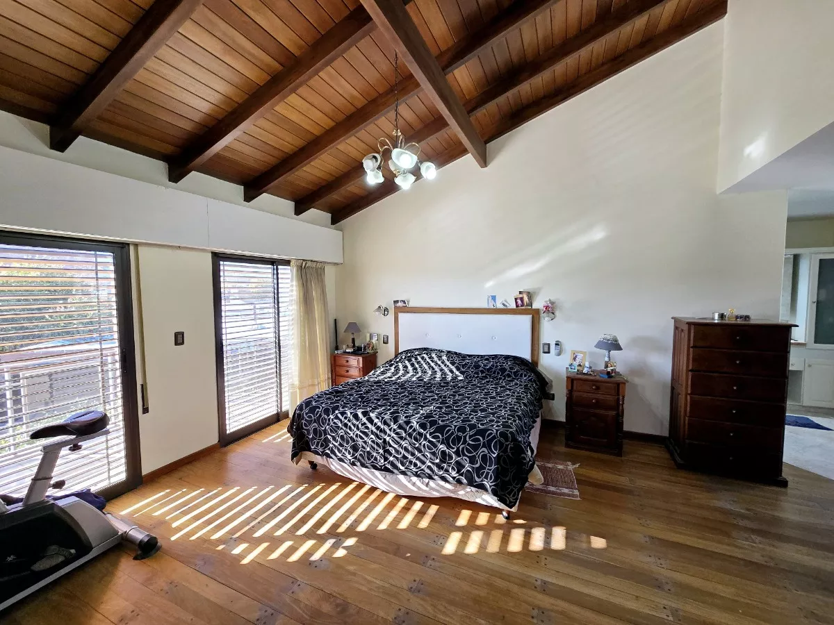 VENTA CASA MIGUEL MUÑOZ CARLOS PAZ CAREGORIA - Imagen ampliada 7