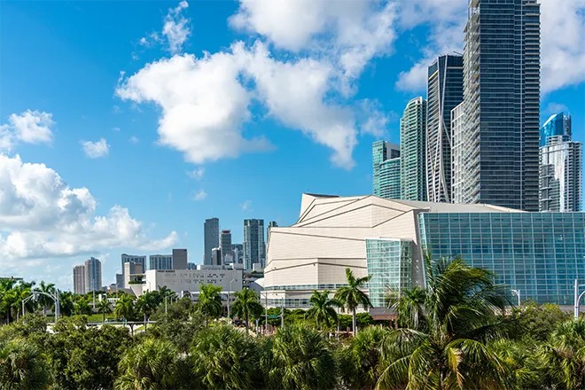 Cove Miami | El Lujo Frente al Agua en el Corazón de Edgewater - Imagen ampliada 8