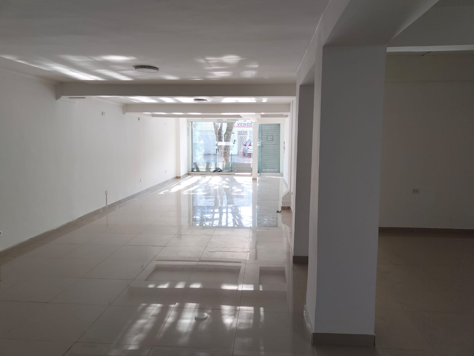 SE VENDE EDIFICIO COMERCIAL SOBRE LA AVENIDA SEXTA – SAN VICENTE | CALI - Imagen ampliada 8