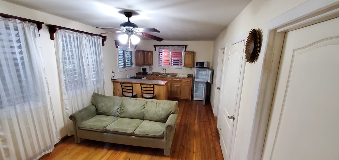 Casa en Venta en Utila Islas de la Bahia Honduras - Imagen ampliada 4