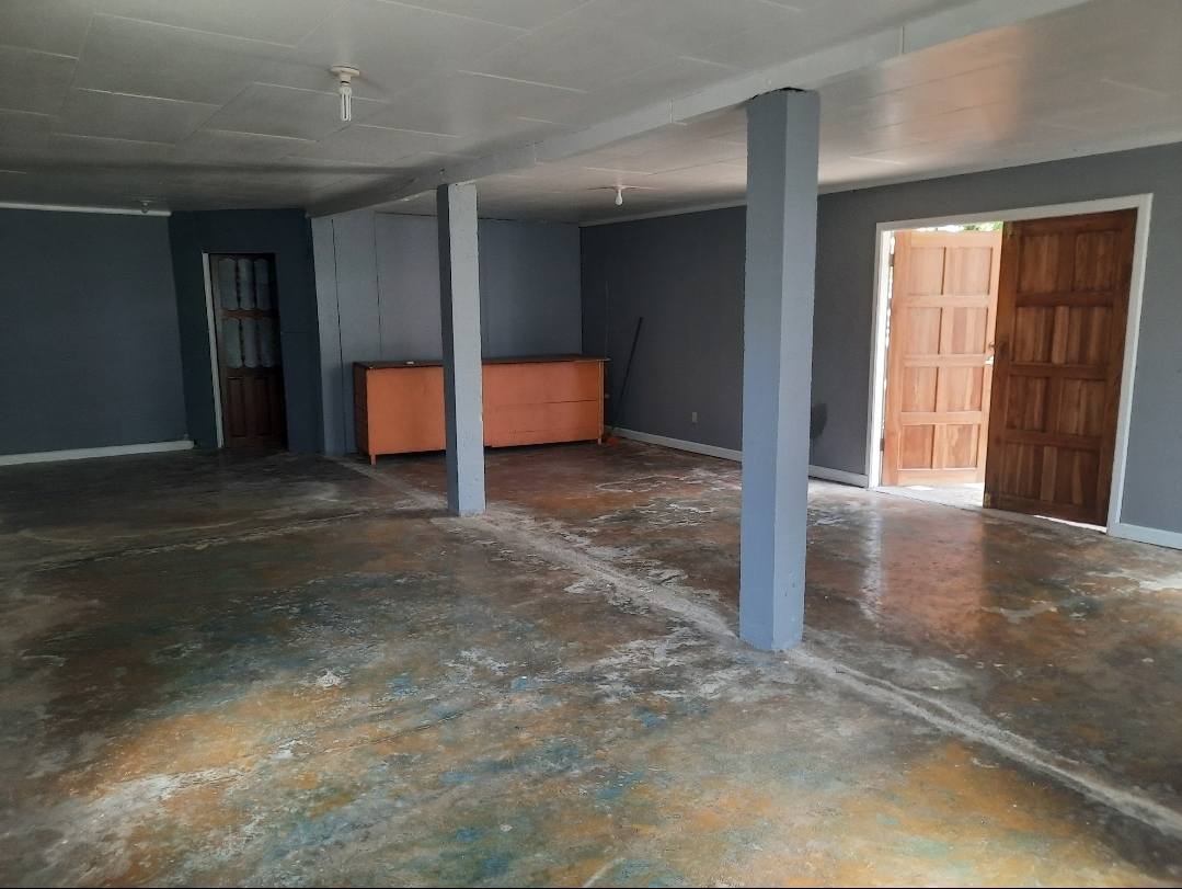 COMMERCIAL PROPERTY FOR SALE ON UTILA BAY ISLANDS HONDURAS - Imagen ampliada 7