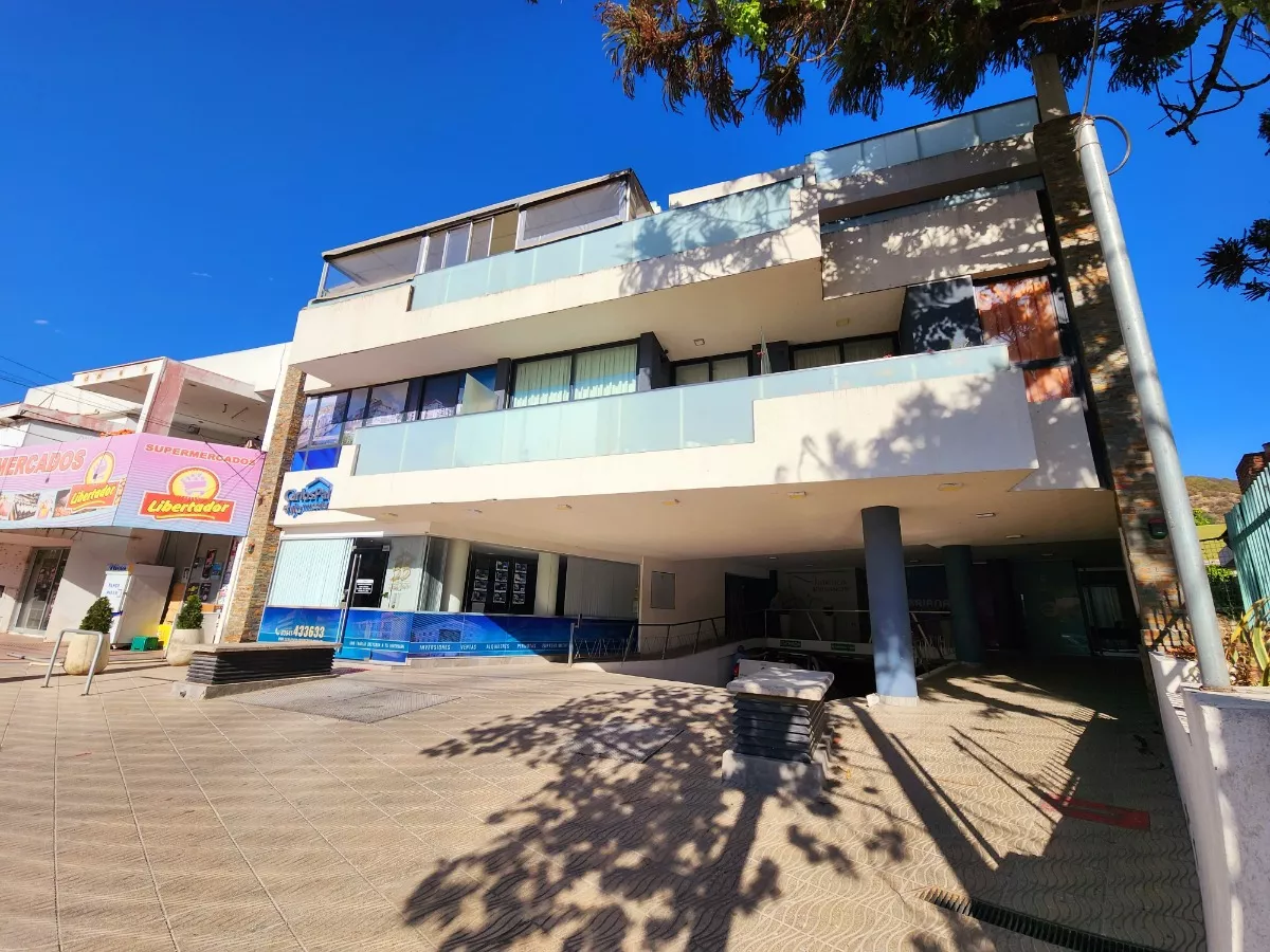 VENTA LOCAL COMERCIAL CARLOS PAZ CENTRO - Imagen ampliada 5