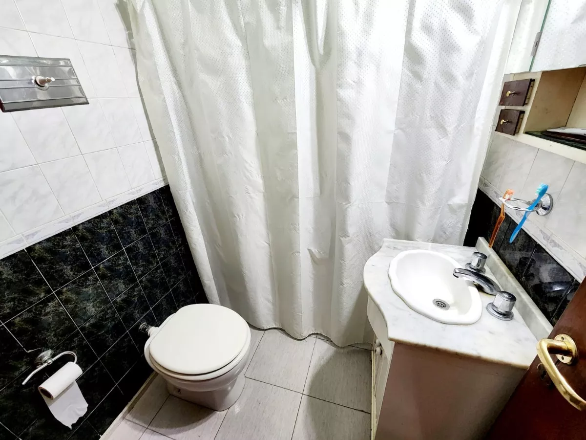 VENTA CASA SOBRE COSTANERA VILLA CARLOS PAZ - Imagen ampliada 3