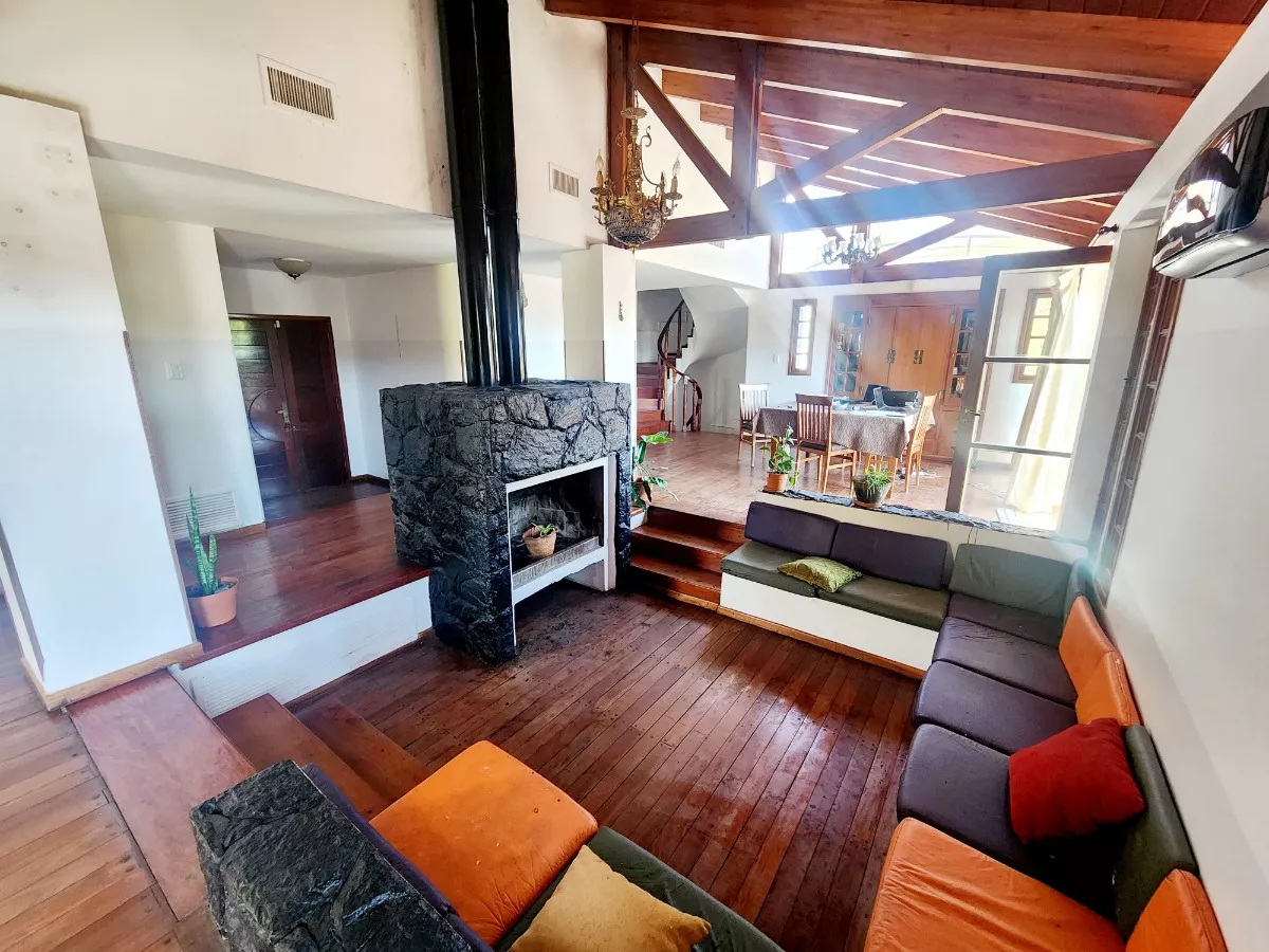 VENTA CASA DE CATEGORIA COSTA AZUL CARLOS PAZ CORDOBA - Imagen ampliada 10