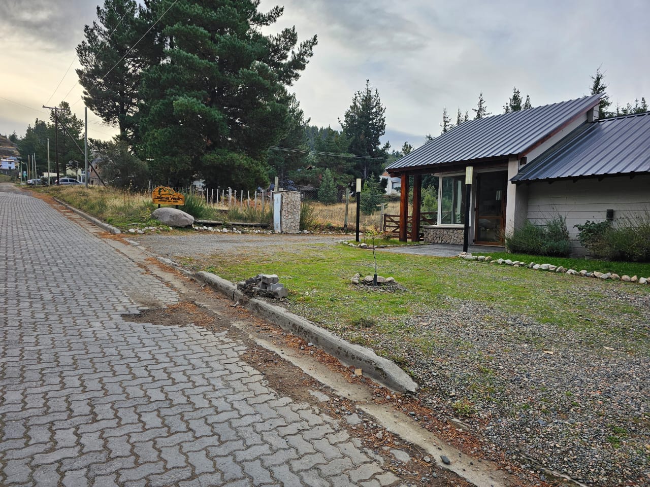 IMPORTANTE COMPLEJO DE CABAÑAS EN ESQUEL CHUBUT - Imagen ampliada 3