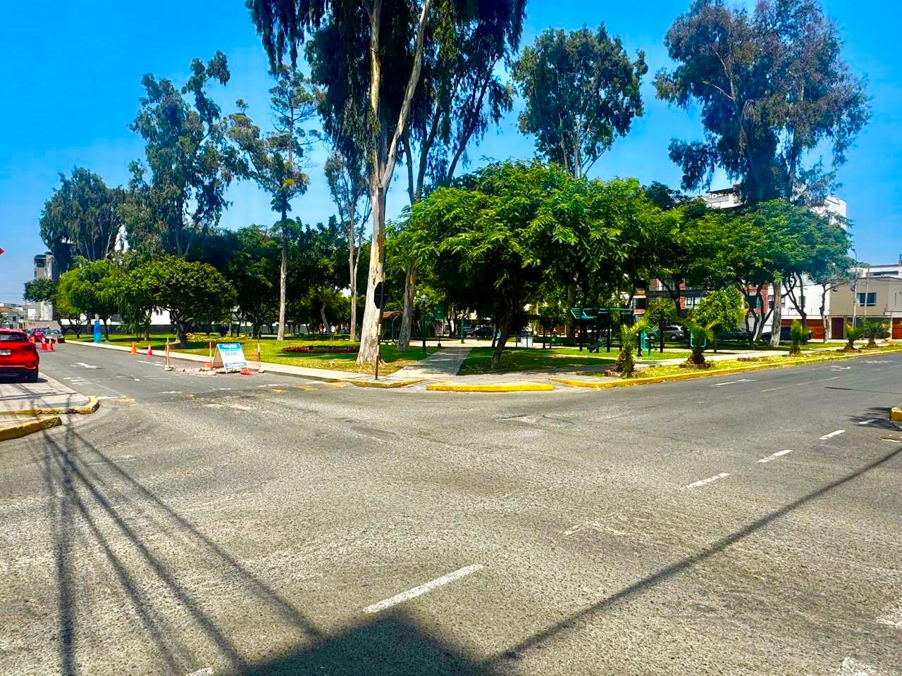 ? VIVE EN – SANTIAGO DE SURCO VISTA EXTERNA - Imagen ampliada 5