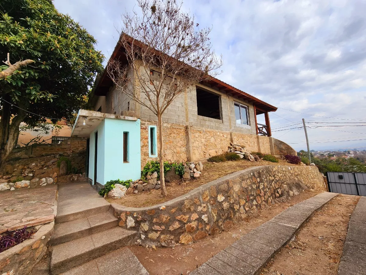 VENTA CASA A REFACCIONAR CARLOS PAZ - Imagen ampliada 13