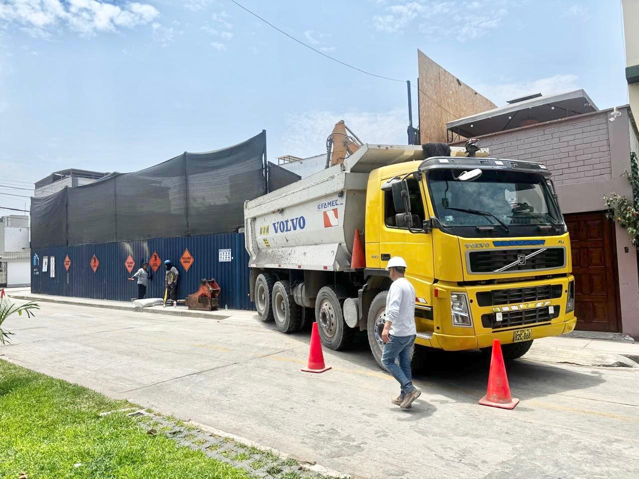 ? VIVE EN – SANTIAGO DE SURCO VISTA EXTERNA - Imagen ampliada 4