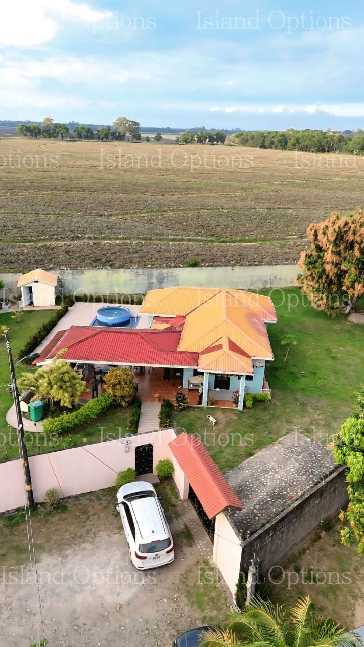 Property for Sale in El Pino Atlantida Honduras - Imagen ampliada 4
