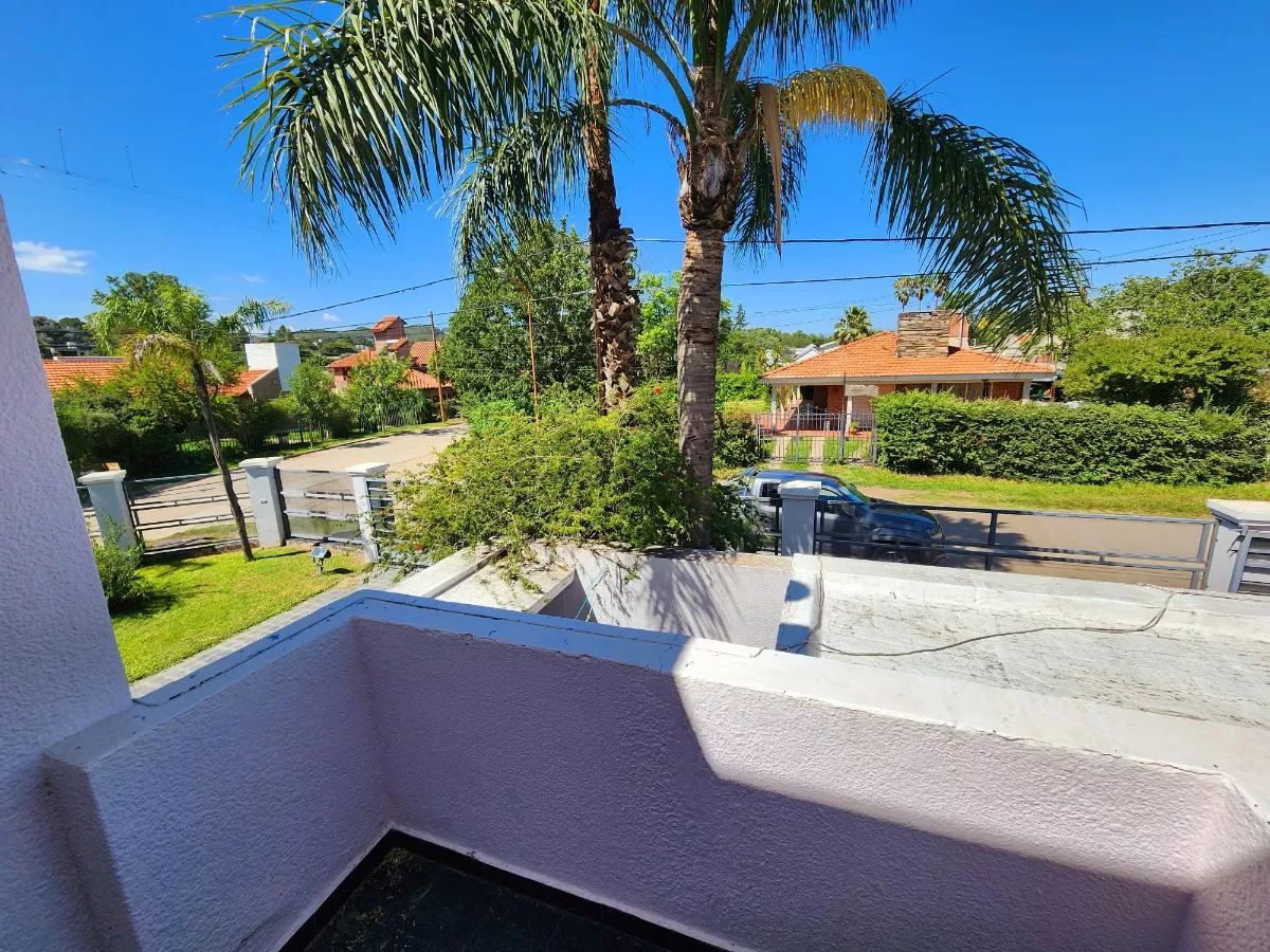 VENTA CASA DE CATEGORIA COSTA AZUL CARLOS PAZ CORDOBA - Imagen ampliada 5