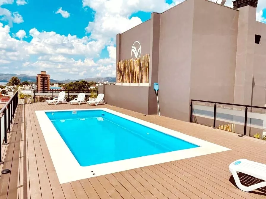 VENTA DEPARTAMENTO 1 DORMITORIO SOBRE PEATONAL CARLOS PAZ - Imagen ampliada 17