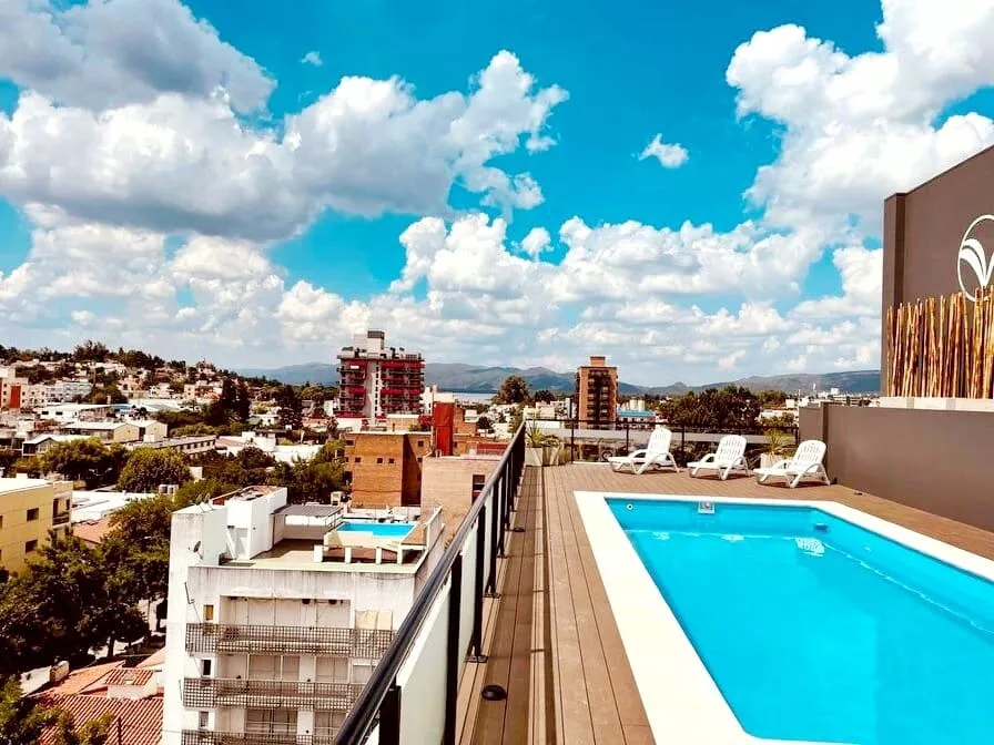 VENTA DEPARTAMENTO 1 DORMITORIO SOBRE PEATONAL CARLOS PAZ - Imagen ampliada 12