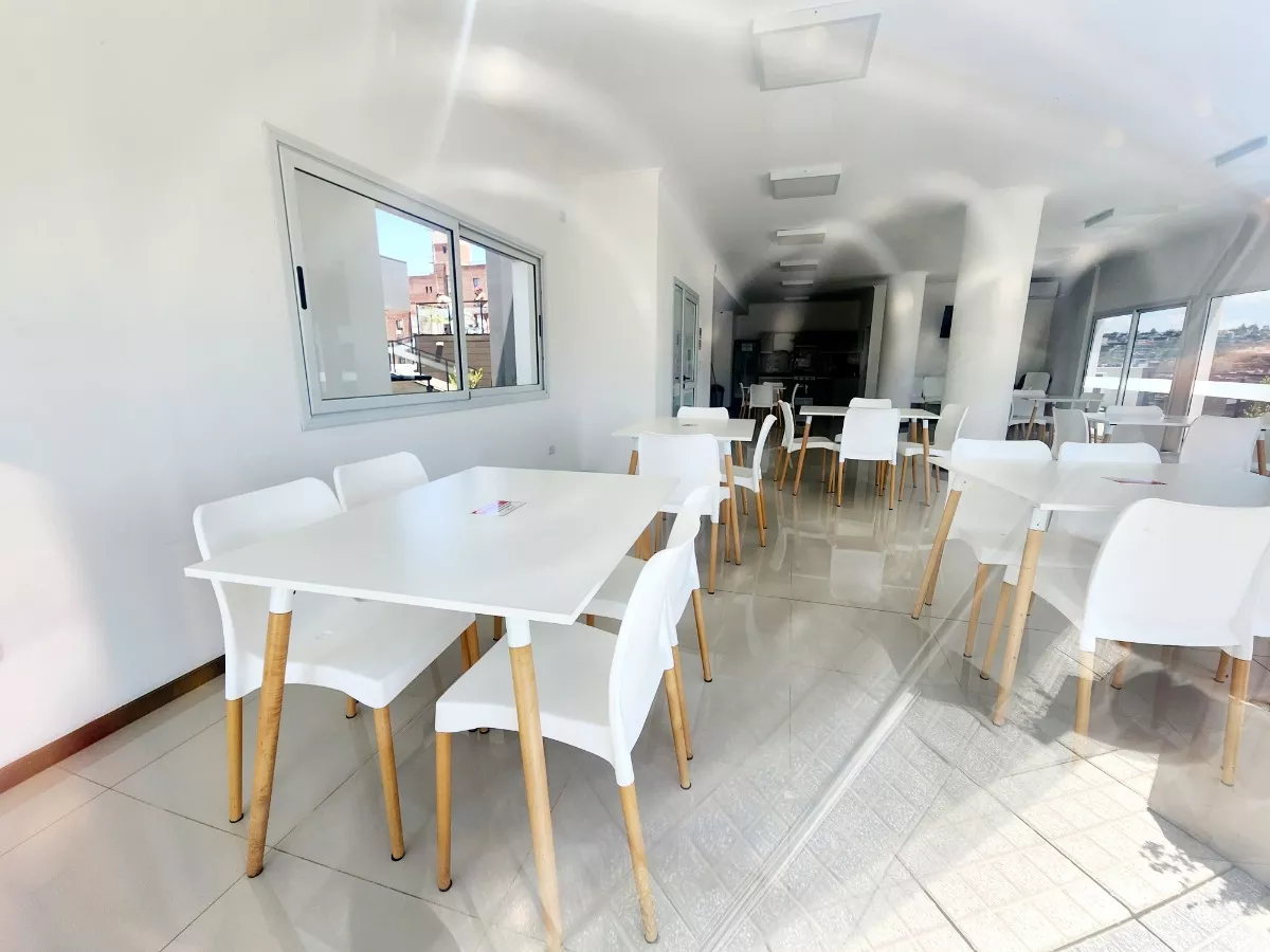 VENTA DEPARTAMENTO 1 DORMITORIO SOBRE PEATONAL CARLOS PAZ - Imagen ampliada 9