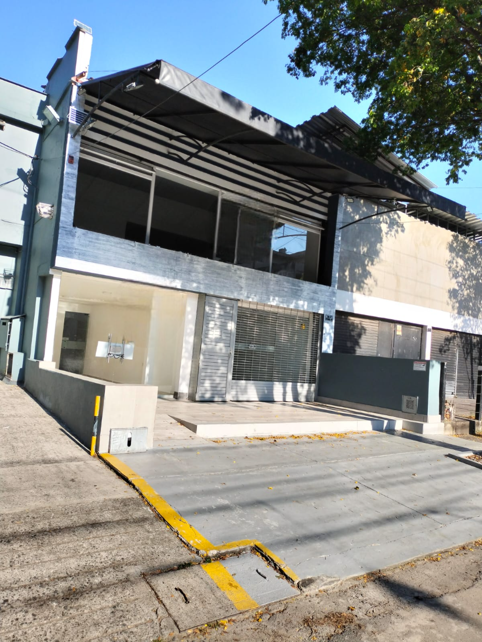 SE VENDE EDIFICIO COMERCIAL SOBRE LA AVENIDA SEXTA – SAN VICENTE | CALI - Imagen ampliada 1