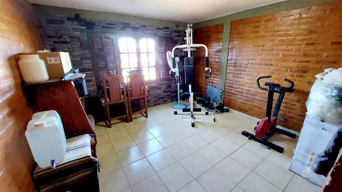 VENTA CASA VILLA DEL LAGO CARLOS PAZ 2 DORMITORIOS PILETA - Imagen ampliada 9