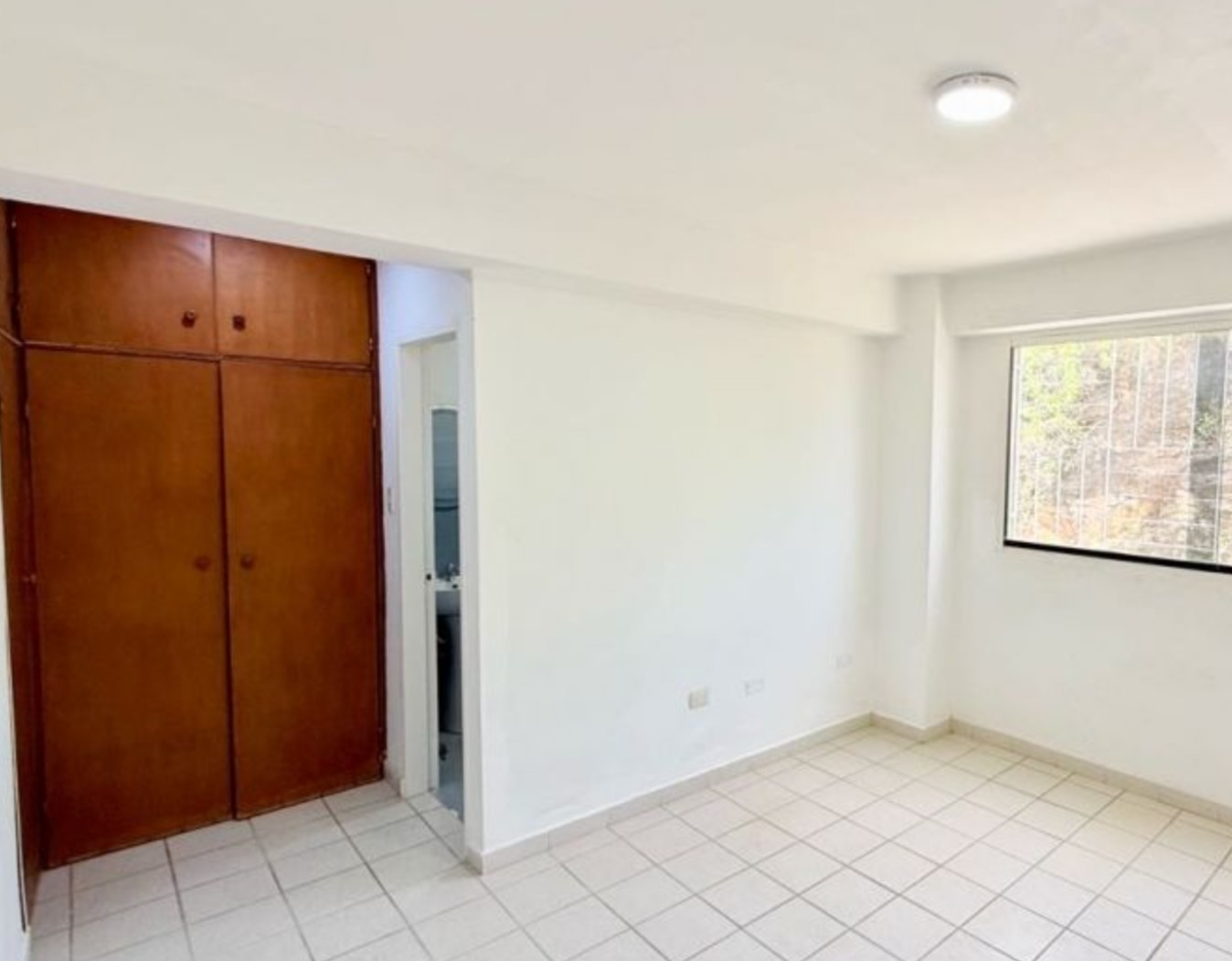 Se Vende Apartamento Urbanización Lomas del Este Valencia Carabobo - Imagen ampliada 6