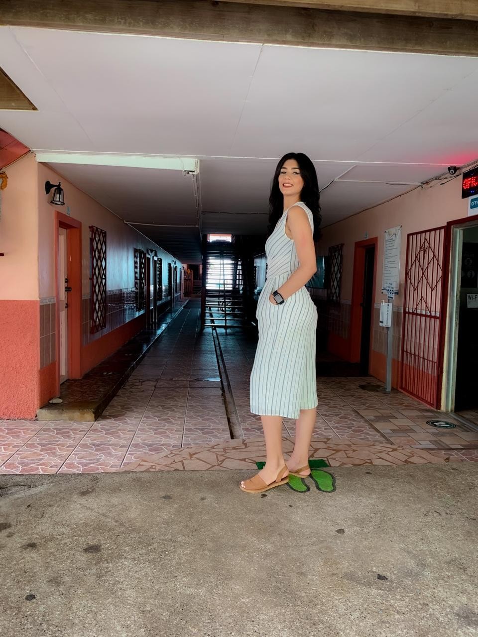 HOTEL AND RESTAURANT IN UTILA BAY ISLANDS OF HONDURAS - Imagen ampliada 5