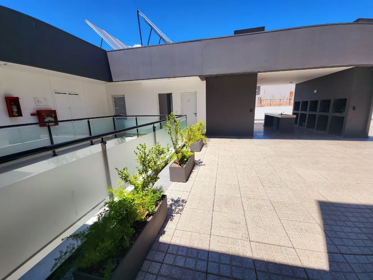 VENTA DEPARTAMENTO 1 DORMITORIO SOBRE PEATONAL CARLOS PAZ - Imagen ampliada 10