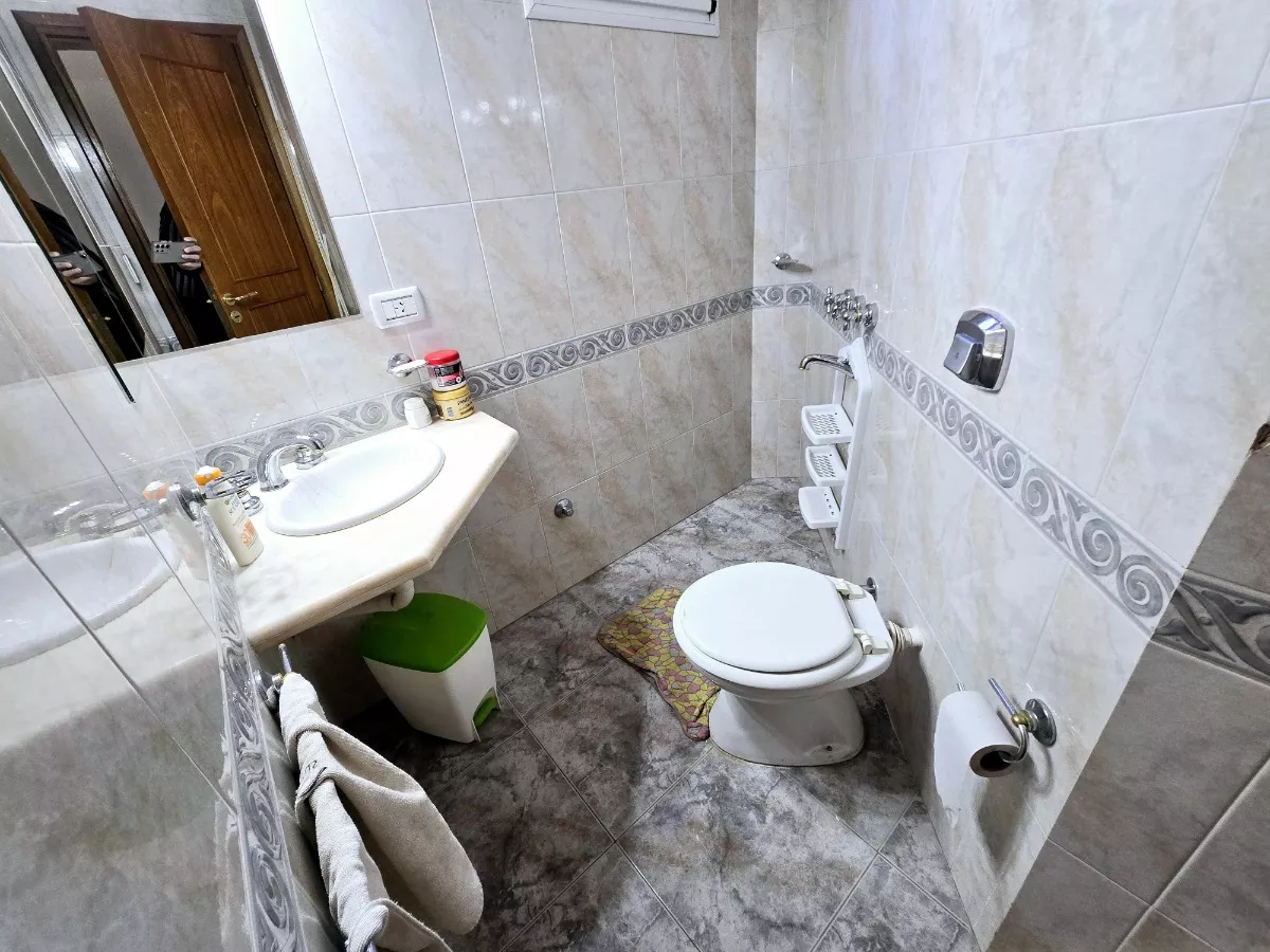 VENTA CASA MIGUEL MUÑOZ CARLOS PAZ CAREGORIA - Imagen ampliada 4